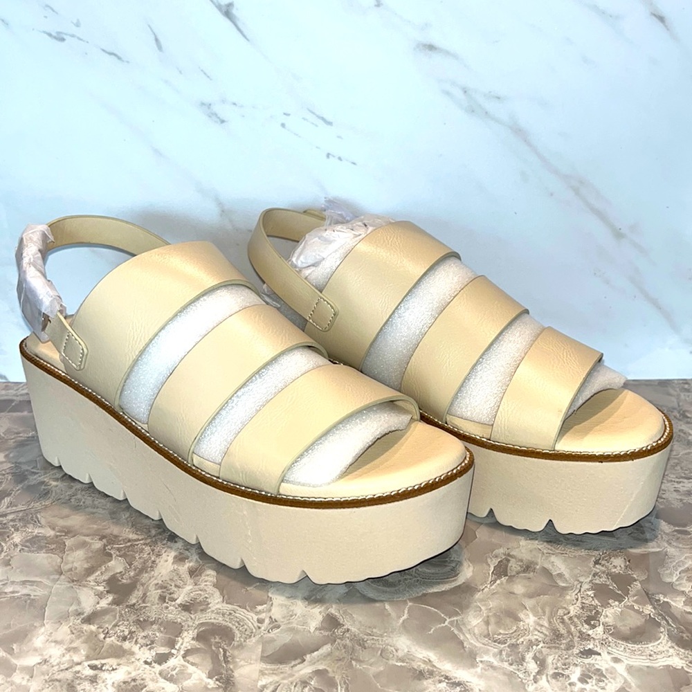 NEW Dirty Laundry Women's Pendulum Wedge Sandal sz 9
